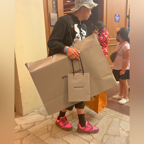 Louis Vuitton Pink and Brown Trainers - Picture 8 of 8